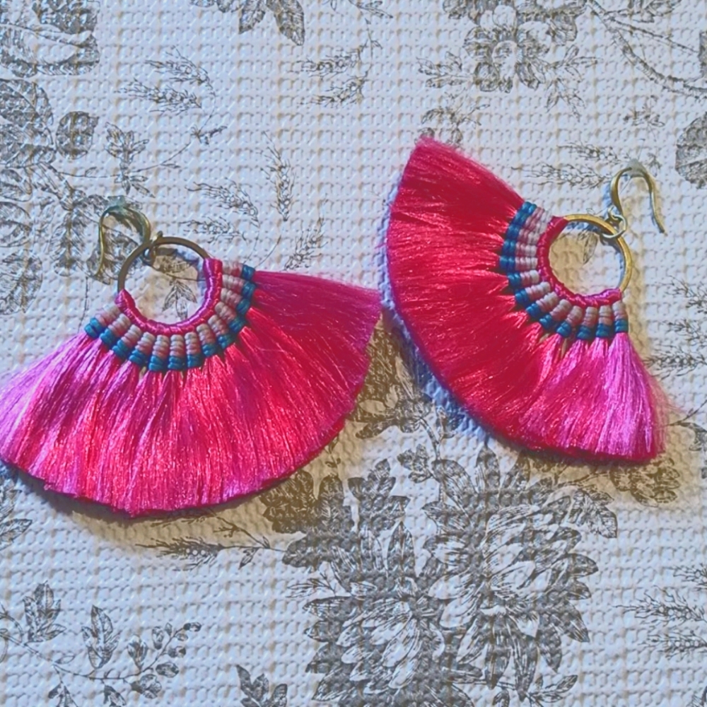 Mexican vibe  pink earrings.